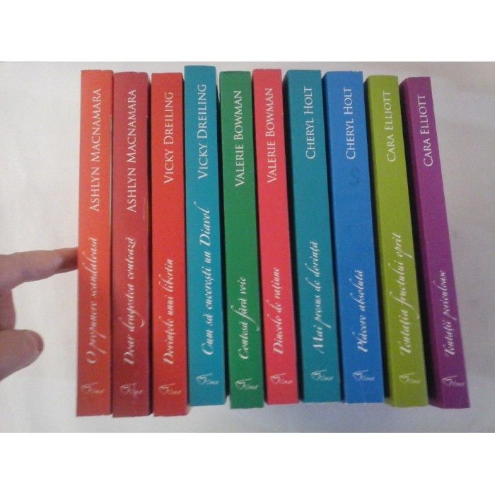 Din colectia " Iubiri de poveste"  10 romane - Elliott , Holt , Bowman , Dreiling , Macnamara